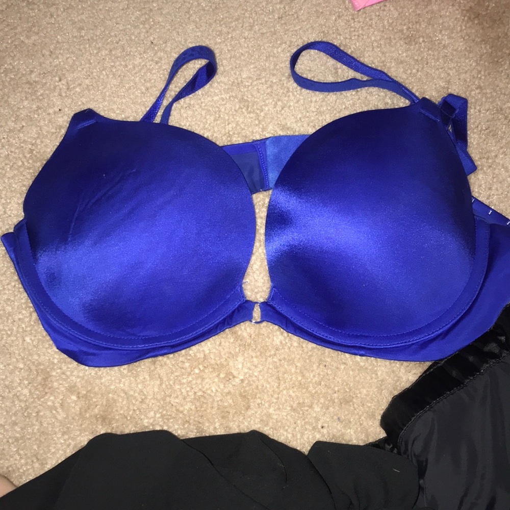 VS Bra